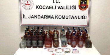 134321_kocaeli-de-gumruk-kacagi-alkol-ele-gecirildi-15910433_amp